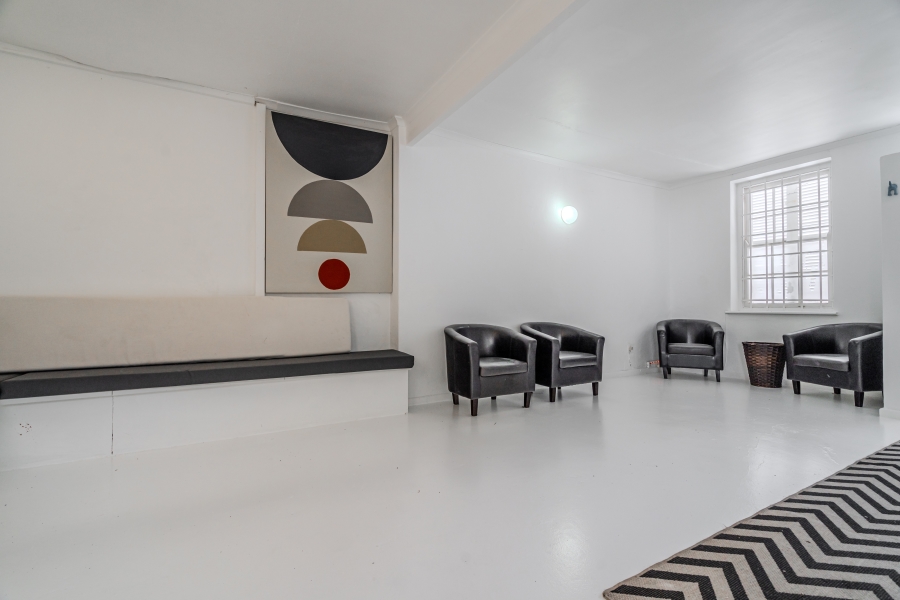 1 Bedroom Property for Sale in Gardens Western Cape
